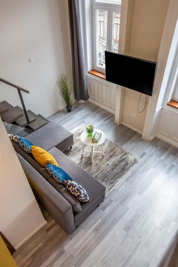 Deluxe Akacfa Apartments In The Heart Of بودابست المظهر الخارجي الصورة