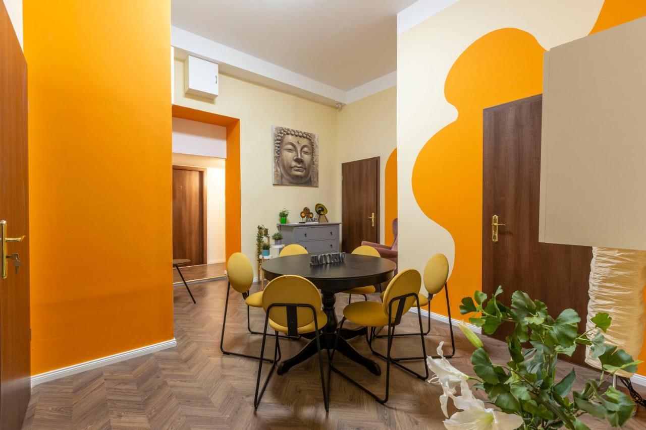 Deluxe Akacfa Apartments In The Heart Of بودابست المظهر الخارجي الصورة